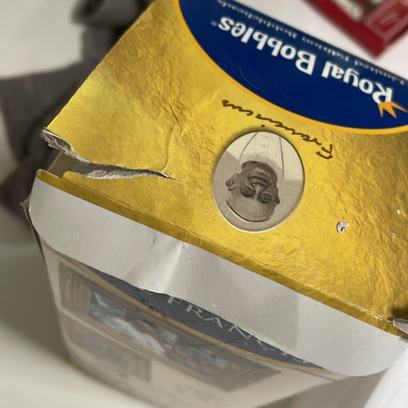 Royal Bobble Pope Francis - Picture 6 of 6